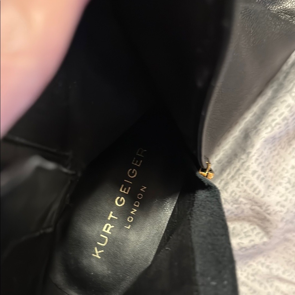 Kurt Geiger Black and Gold Ankle Boots Size 41 or 10 - Picture 7 of 14